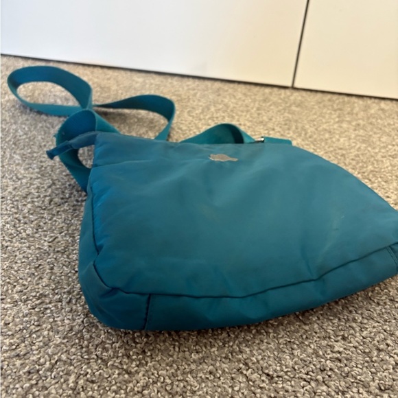 Roots‎ Teal Nylon Crossbody Shoulder Bag - Picture 5 of 11